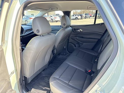 Used 2025 Chevrolet Trax ACTIV w/ Driver Confidence Package image 27