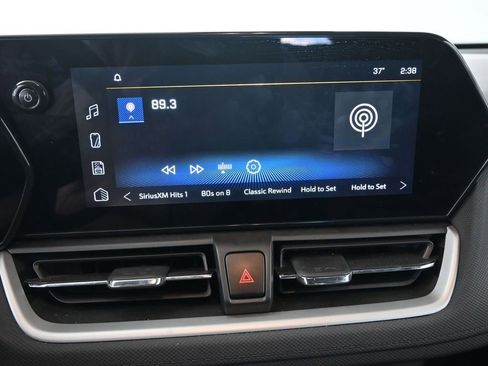 Used 2024 Chevrolet TrailBlazer LS image 31