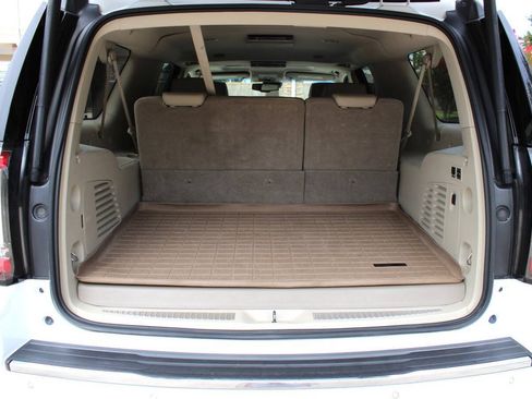 Used 2017 GMC Yukon XL Denali w/ Open Road Package RWD image 7
