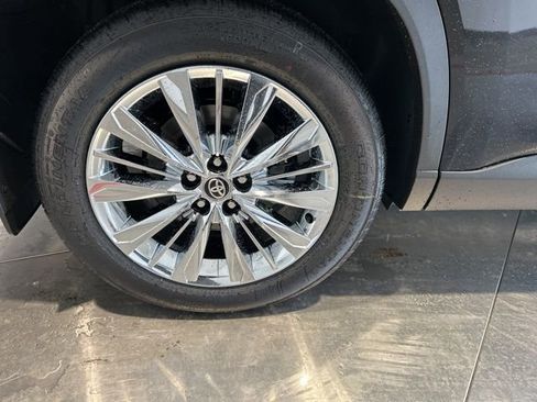 New 2026 Toyota Grand Highlander AWD image 22