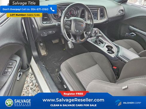 Used 2022 Dodge Challenger GT AWD/4WD image 11