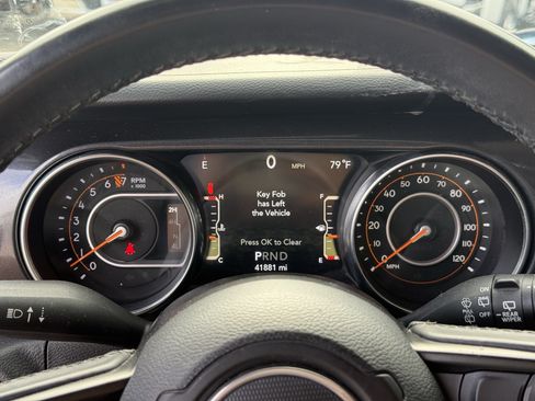 Used 2022 Jeep Wrangler Unlimited Sport AWD/4WD image 19
