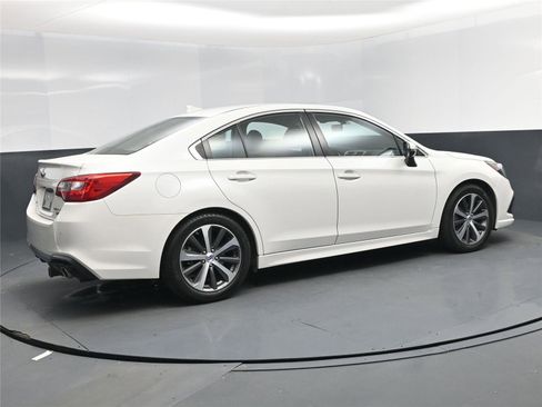Used 2018 Subaru Legacy 3.6R Limited image 4