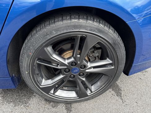 Used 2017 Ford Fusion Sport w/ Equipment Group 401A AWD/4WD image 7