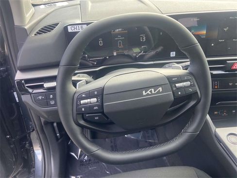 New 2026 Kia Sportage LX image 13