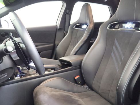 Used 2025 Hyundai Elantra N FWD image 21