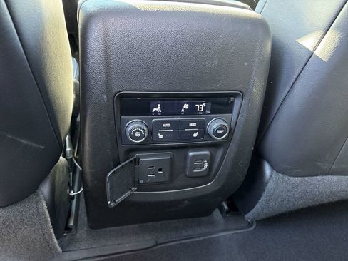 Certified 2019 Buick Enclave Avenir w/ Avenir Technology Package image 25