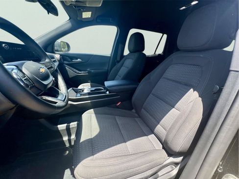 Used 2025 Chevrolet Equinox LT FWD image 14