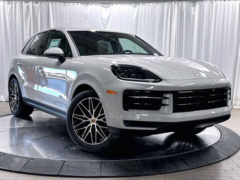 New 2026 Porsche Cayenne AWD/4WD image 9