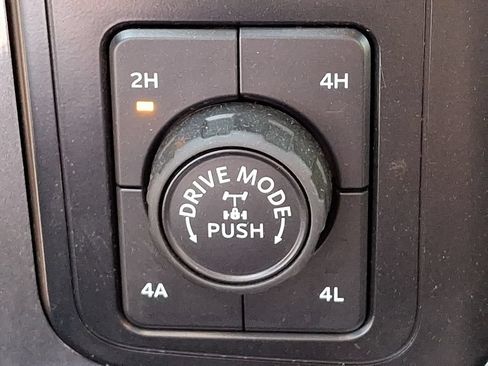 Used 2023 Ford F150 Lariat w/ Equipment Group 502A High AWD/4WD image 27