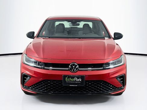 Used 2025 Volkswagen Jetta Sport FWD image 2