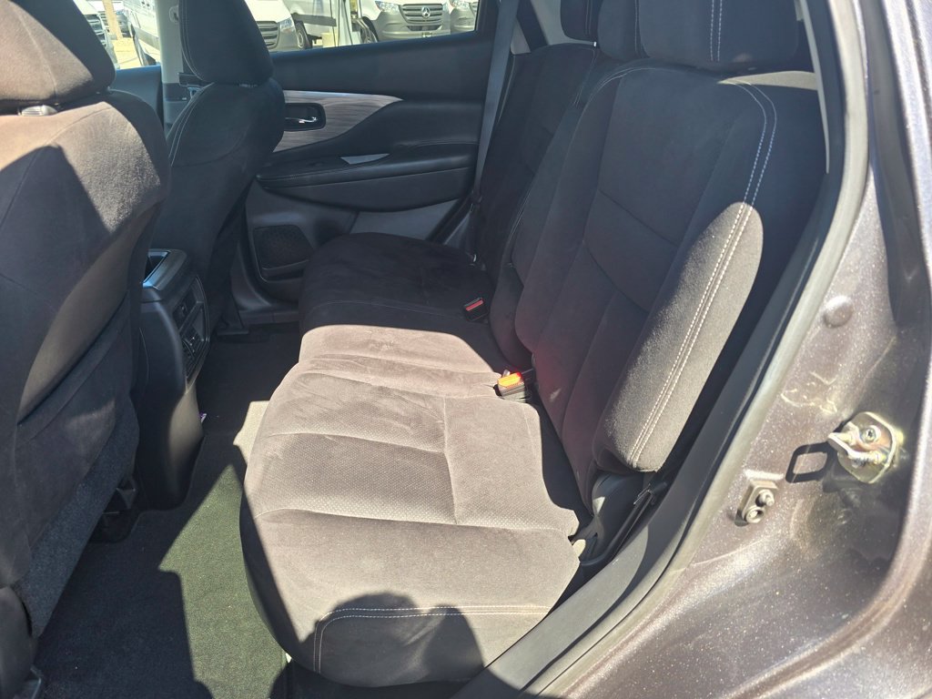 Used 2016 Nissan Murano SV w/ Premium Package FWD image 13