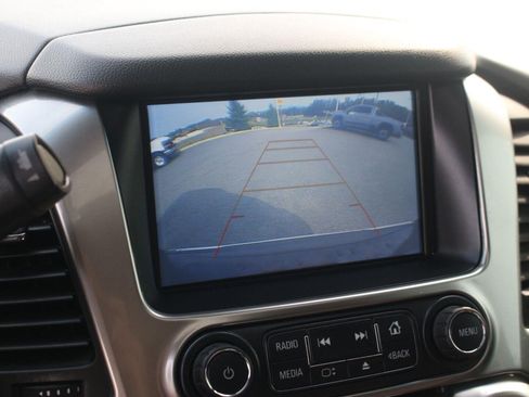Used 2020 Chevrolet Suburban Premier w/ Premier Plus Edition AWD/4WD image 27