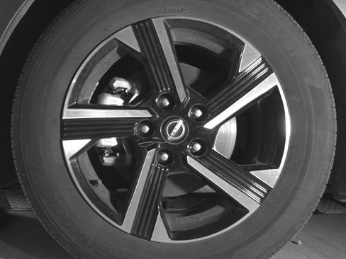 Used 2025 Nissan Sentra SV FWD image 12