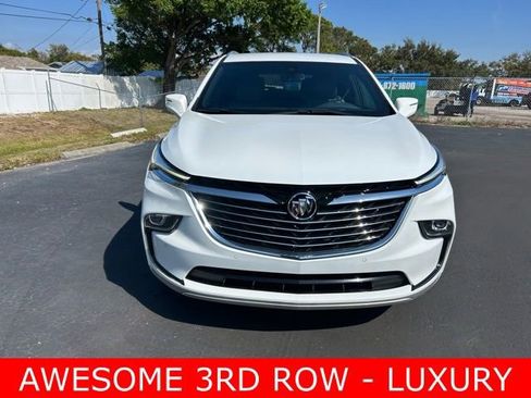 Used 2023 Buick Enclave Essence image 2