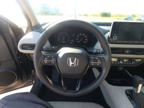 Used 2024 Honda HR-V LX image 24