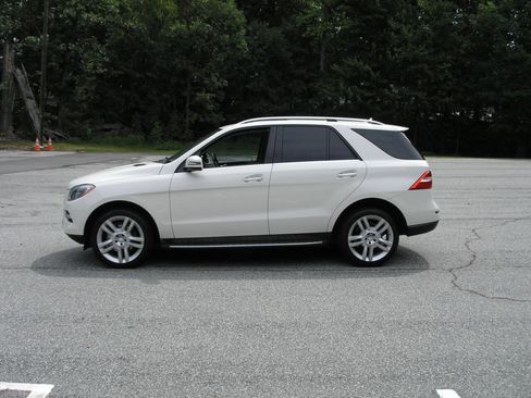 Used 2013 Mercedes-Benz ML 350 4MATIC image 3
