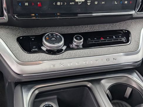 New 2026 Ford Expedition Tremor image 37