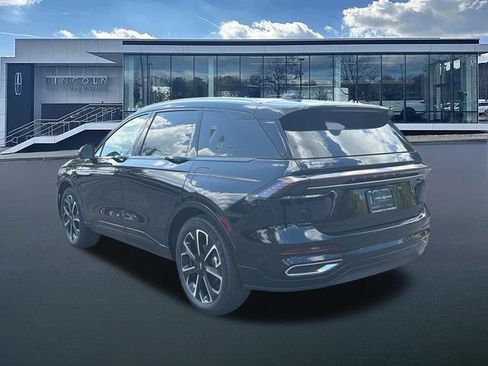 New 2026 Lincoln Nautilus Reserve AWD/4WD image 5