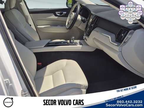Certified 2023 Volvo XC60 T8 Plus w/ Climate Package AWD/4WD image 28