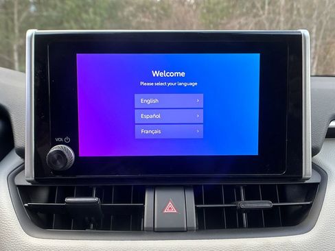 New 2025 Toyota RAV4 XLE w/ Convenience Package image 19