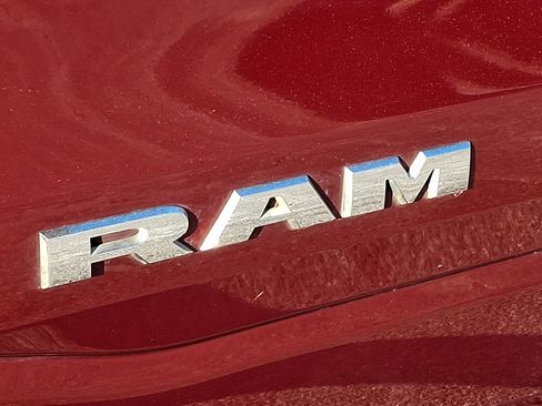Used 2020 RAM 1500 Laramie image 31