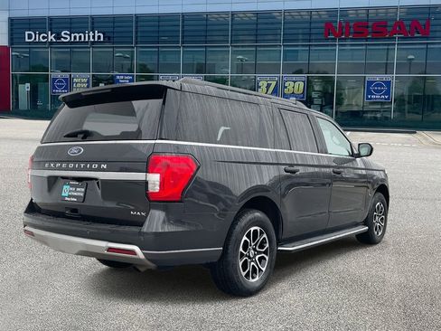 Used 2023 Ford Expedition Max XLT image 6