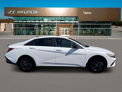 New 2026 Hyundai Elantra Sport FWD image 9