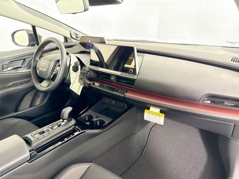 New 2026 Toyota Prius Plug-In Hybrid FWD image 48