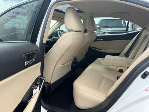 Used 2015 Lexus IS 250 RWD image 7