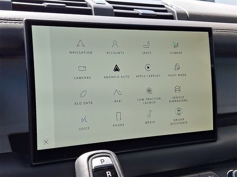 New 2025 Land Rover Defender 110 S image 21