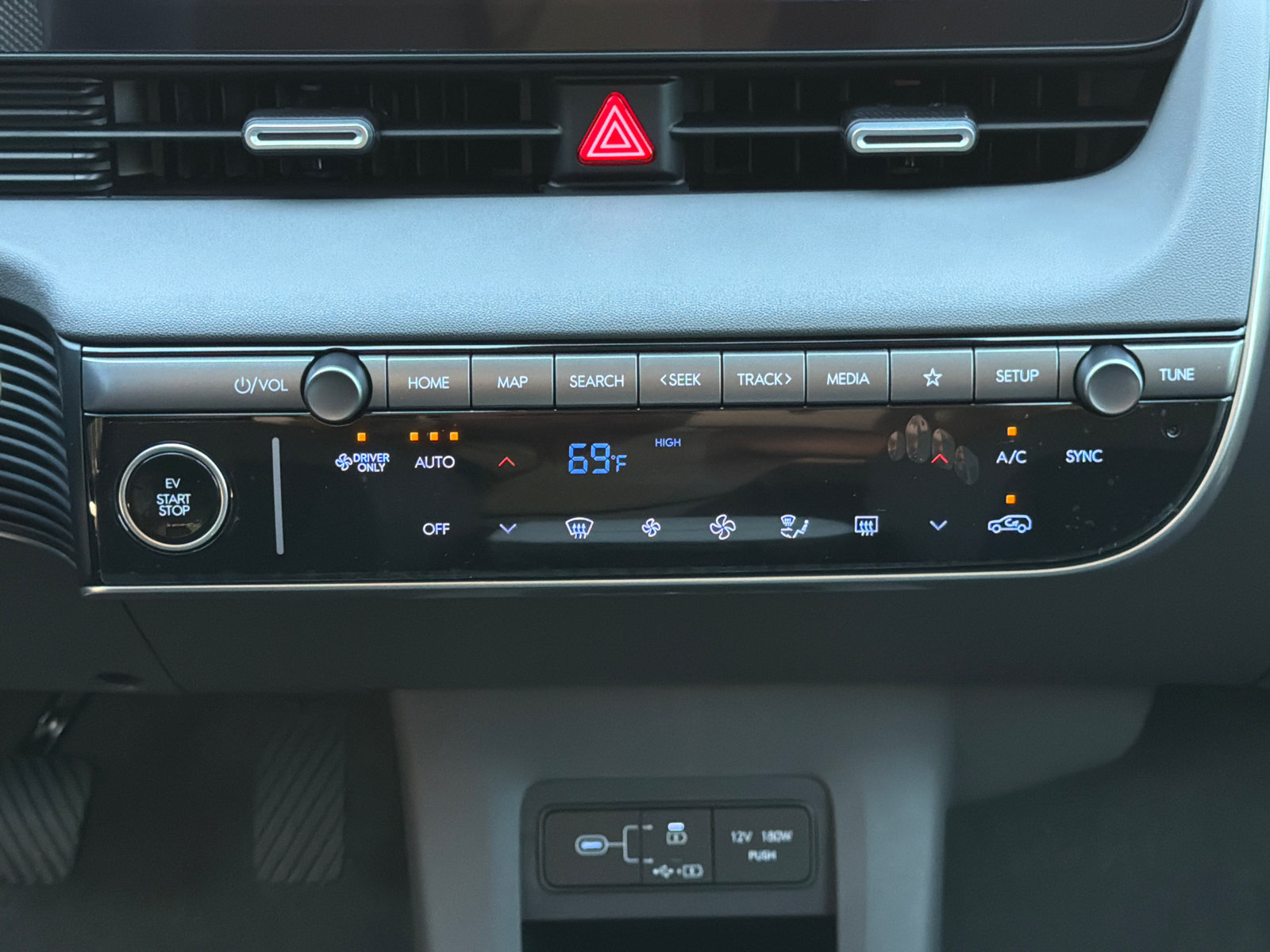 New 2027 Hyundai Ioniq 5 SE RWD image 24