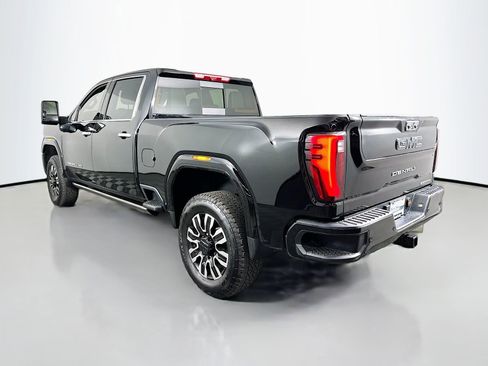 Used 2025 GMC Sierra 3500 Denali Ultimate AWD/4WD image 6