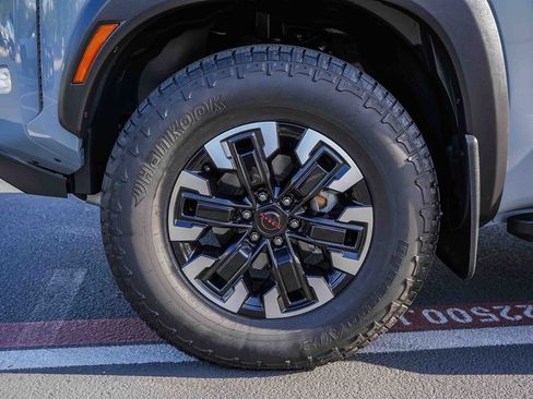 Used 2024 Nissan Frontier PRO-4X w/ Off-Road Protection Package AWD/4WD image 13