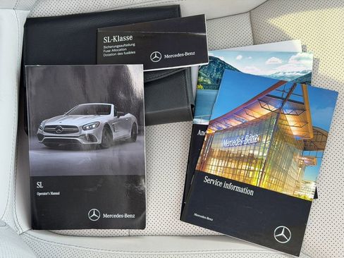 Used 2017 Mercedes-Benz SL 450 image 39
