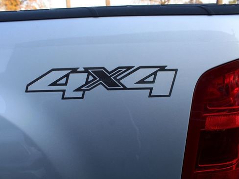 Used 2011 GMC Sierra 2500 SLT w/ SLT Convenience Package image 15