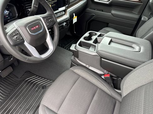 New 2026 GMC Sierra 1500 Elevation image 11