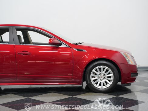 Used 2011 Cadillac CTS Sedan RWD image 30