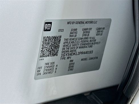 Used 2023 Cadillac Escalade Premium Luxury Platinum w/ LPO, Floor Liner Package image 37