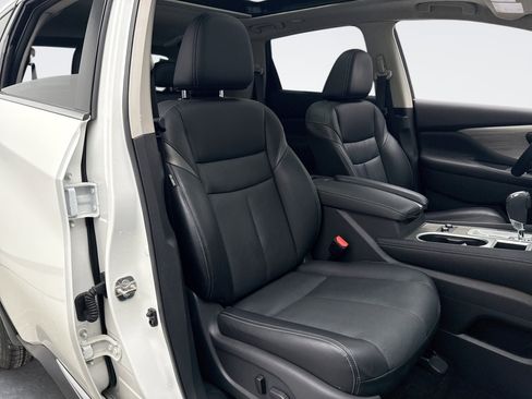 Used 2018 Nissan Murano Platinum image 17