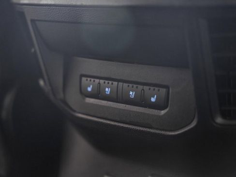 Used 2023 Toyota Tundra Platinum image 39