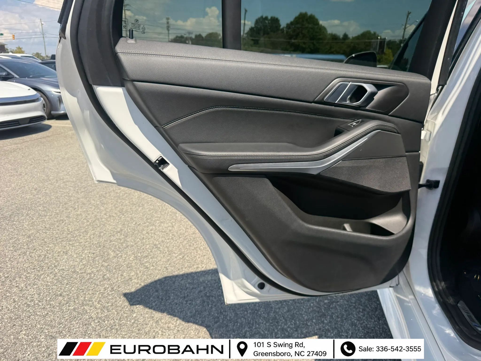 Used 2022 BMW X5 xDrive40i w/ M Sport Package AWD/4WD image 16