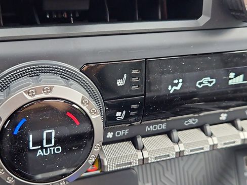 New 2026 Toyota Tacoma TRD Off-Road AWD/4WD image 12