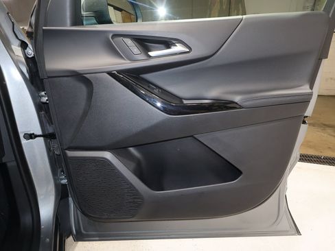Used 2026 Chevrolet Equinox LT FWD image 19