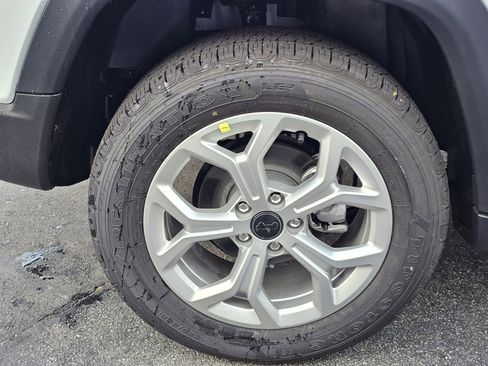 New 2026 Jeep Compass Latitude image 9