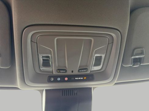 Used 2024 Chevrolet Silverado 1500 LT image 19