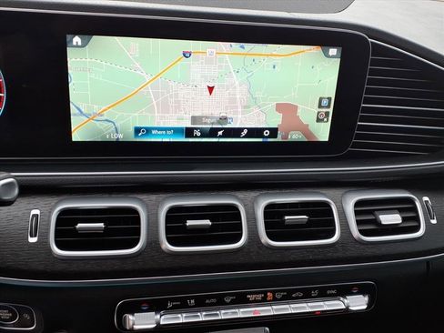 Used 2022 Mercedes-Benz GLS 450 4MATIC image 17