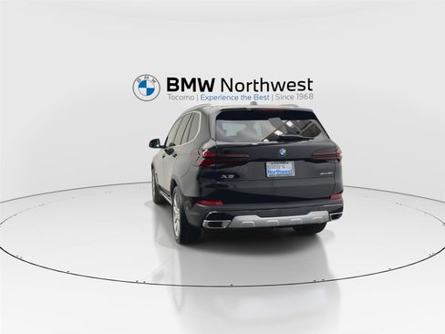 New 2026 BMW X5 xDrive40i w/ Climate Comfort Package image 13