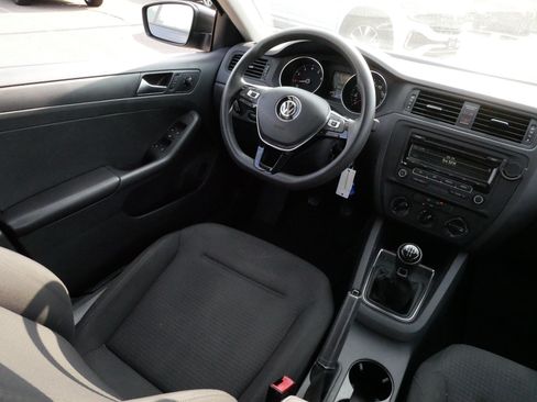 Used 2015 Volkswagen Jetta S FWD image 9