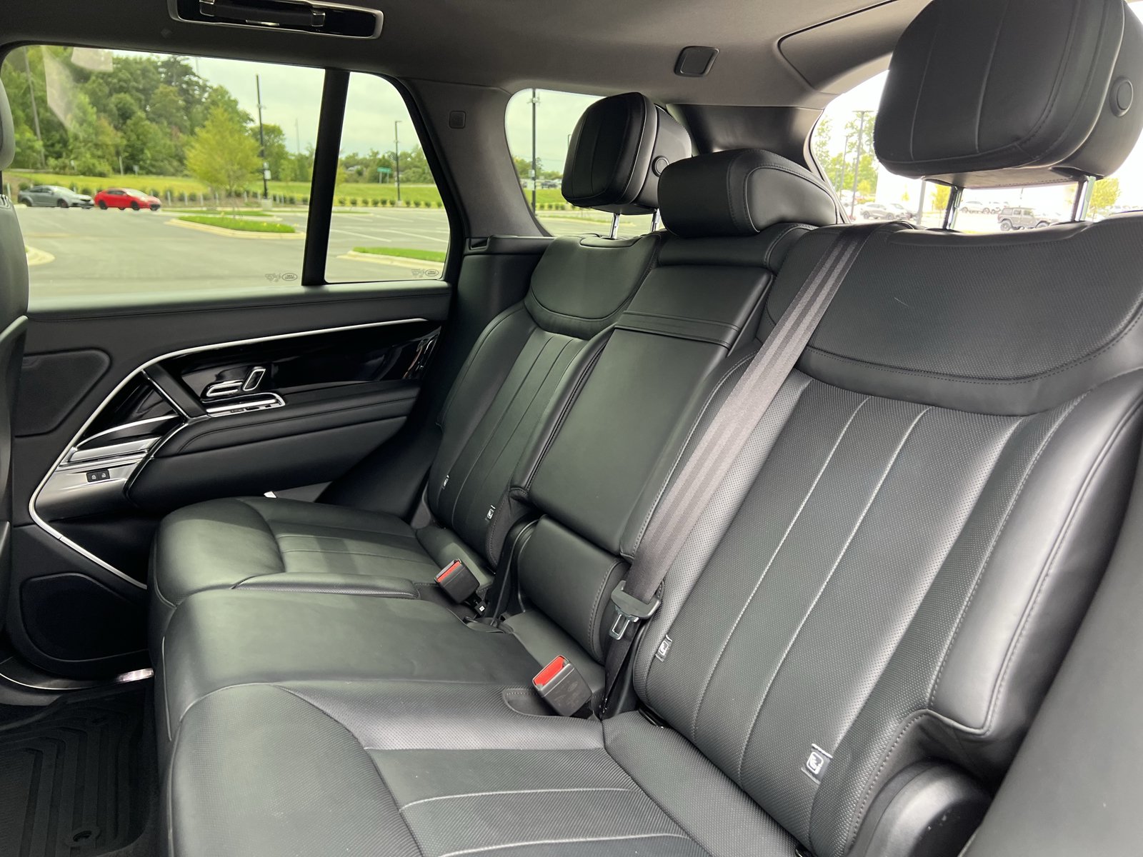 Used 2023 Land Rover Range Rover SE AWD/4WD image 32